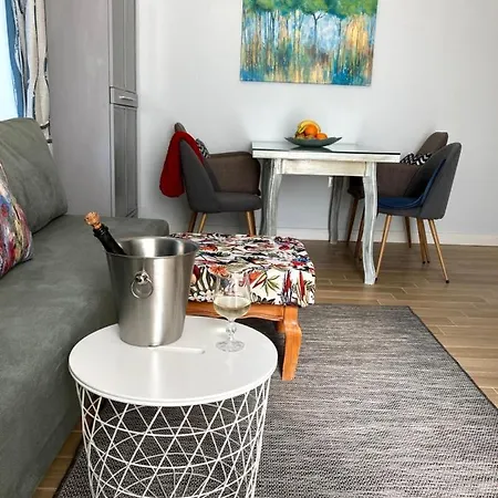 Апартамент Diva Garden *